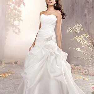 ALFRED ANGELO 2372 IVORY/SILVER  size 6